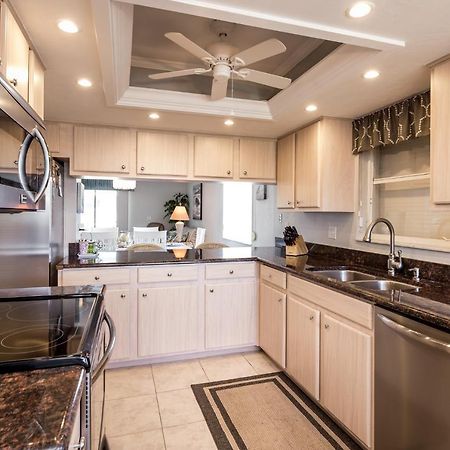 Royal Pelican 381 Fort Myers Beach Exterior photo