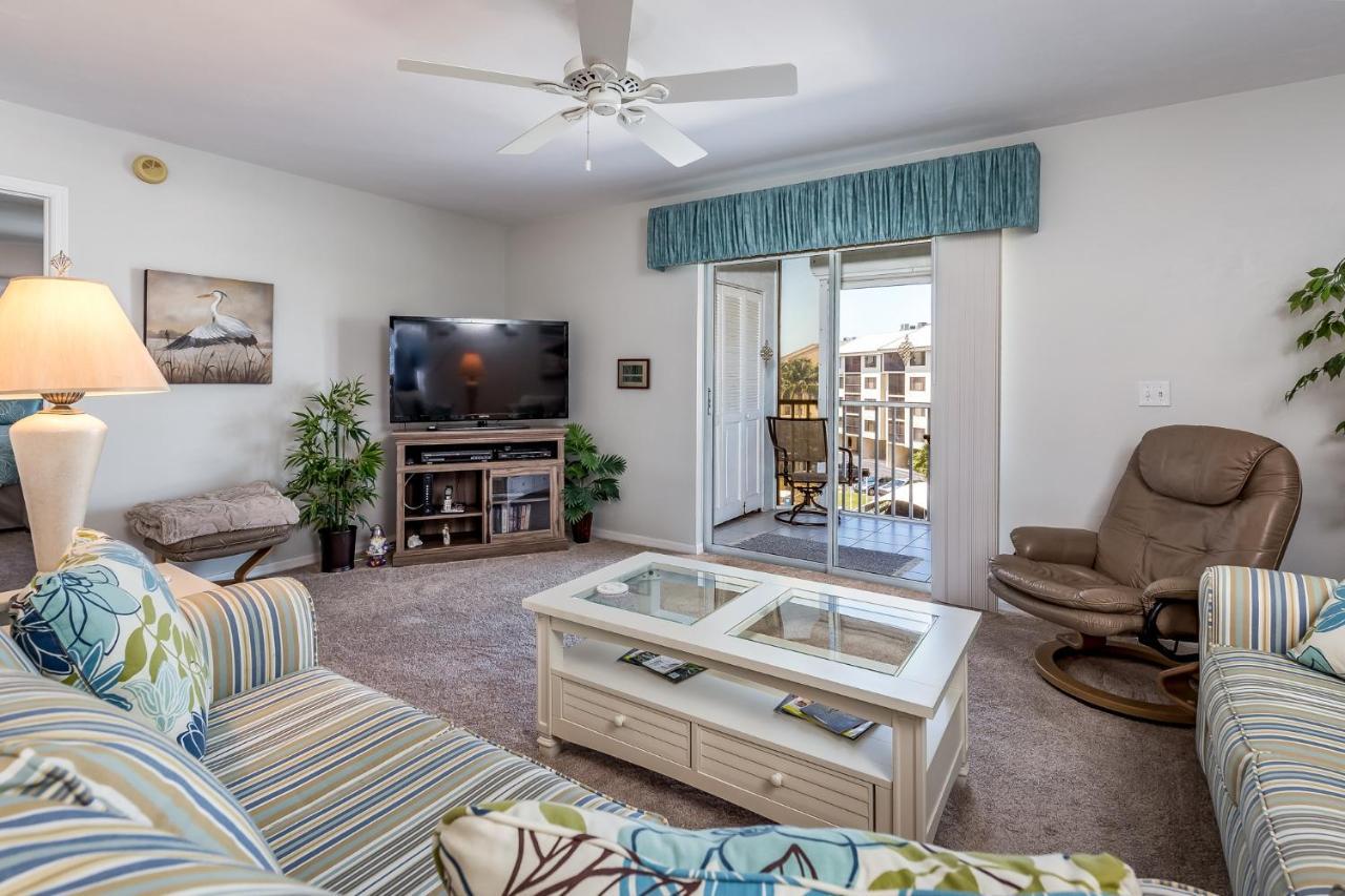 Royal Pelican 381 Fort Myers Beach Exterior photo