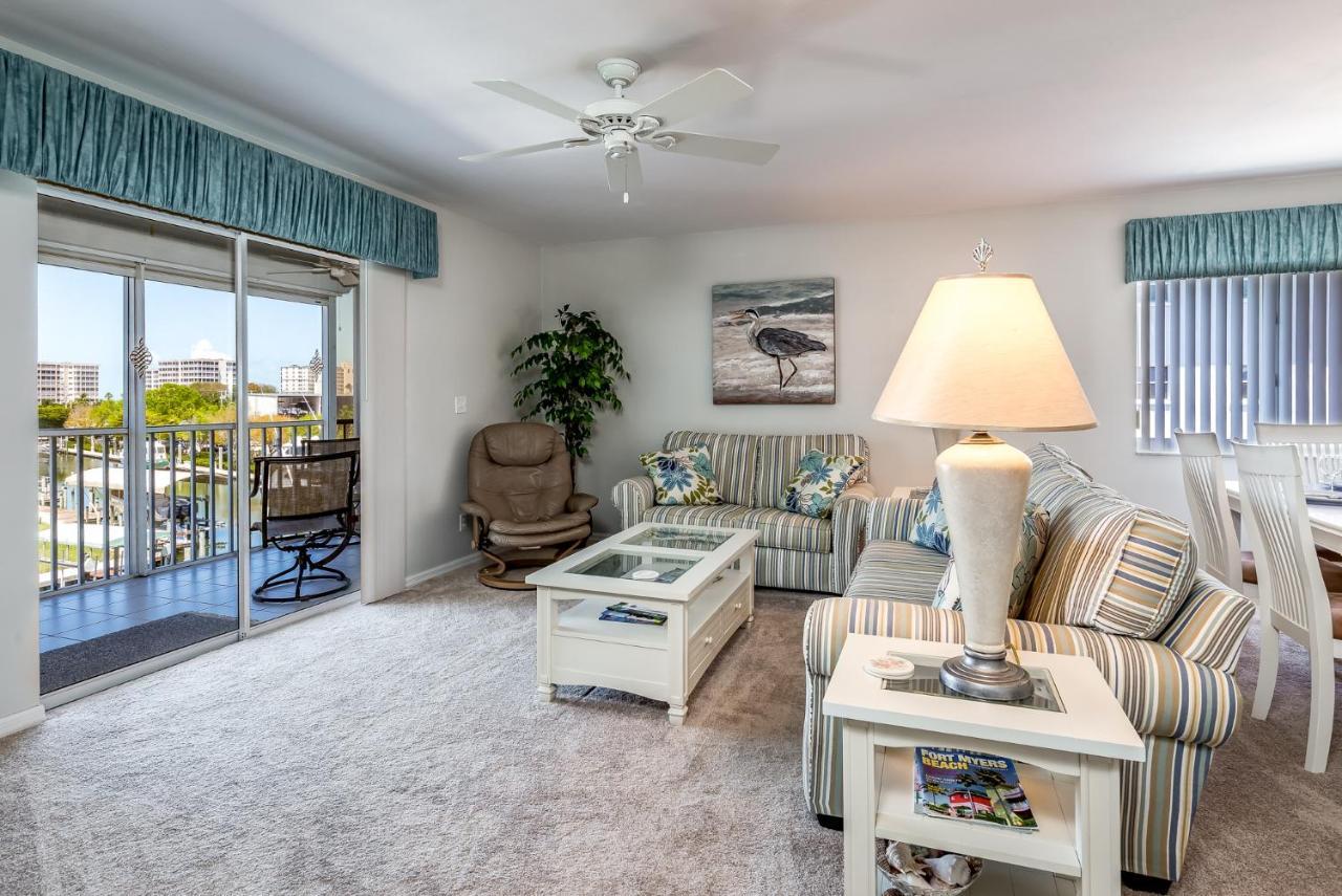 Royal Pelican 381 Fort Myers Beach Exterior photo